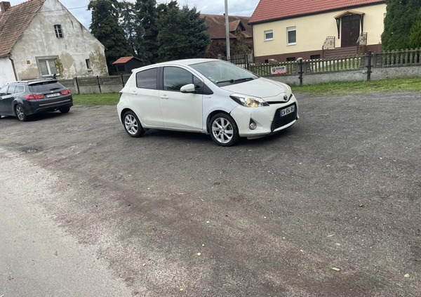 Toyota Yaris cena 24500 przebieg: 105000, rok produkcji 2013 z Krotoszyn małe 529